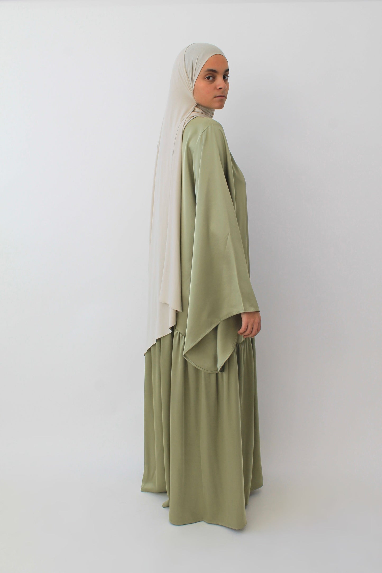 ROBE HAYAM